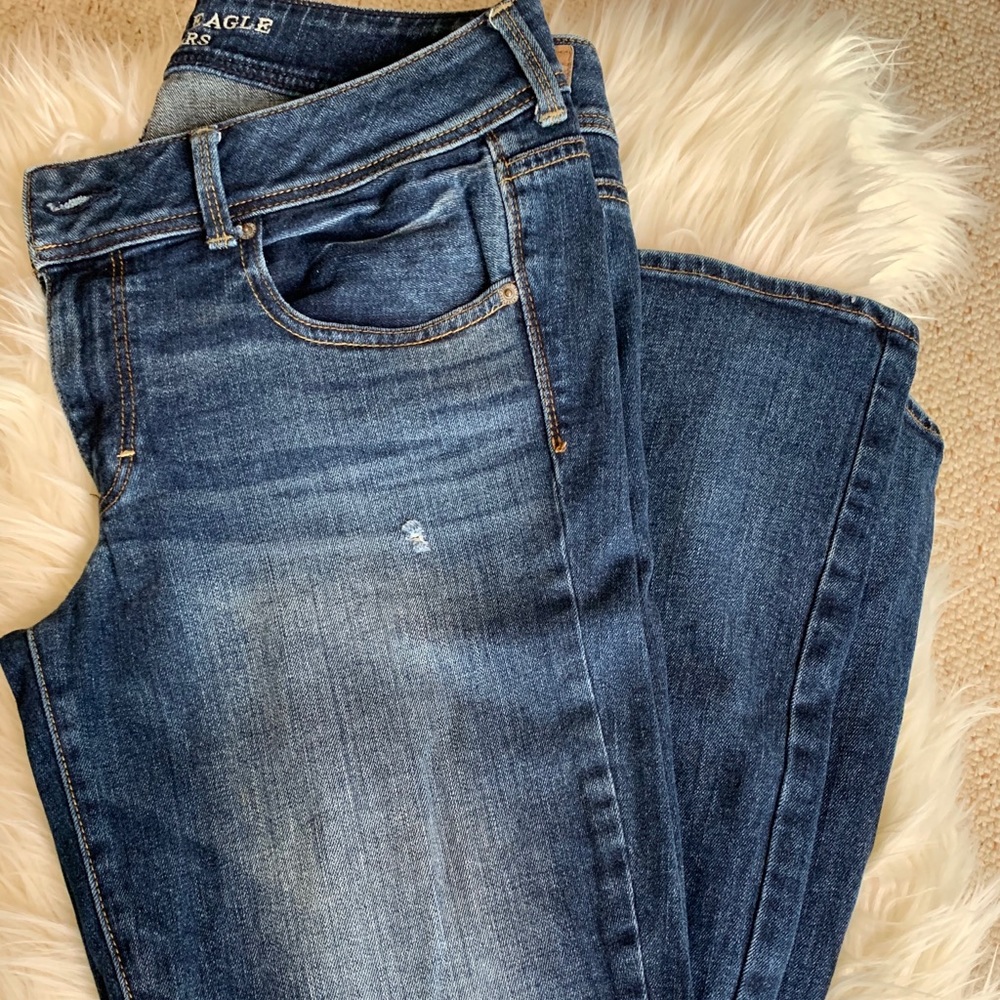 American Eagle blue jeans